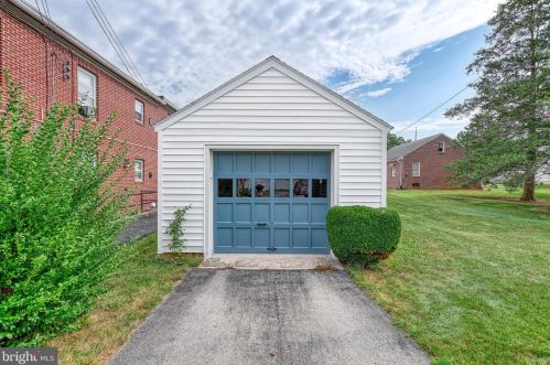 173 2nd Ave, Hanover PA  17331-3637 exterior