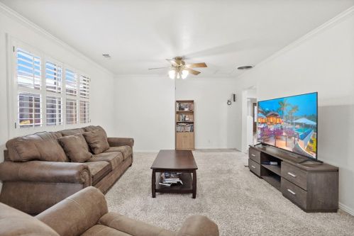 431 Valley Center Ave, Glendora CA  91741-3857 exterior