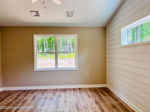 19 Masters Ln, Hazle Township PA  18202-9167 exterior