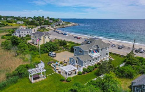 22 Ocean Blvd, North Hampton, NH 03862-2323