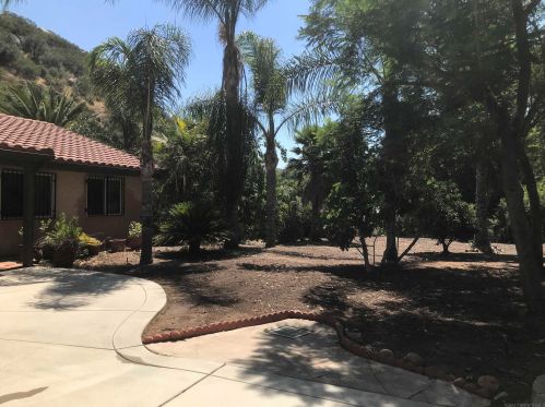 978 Harbison Canyon Rd, El Cajon, CA 92019-1417
