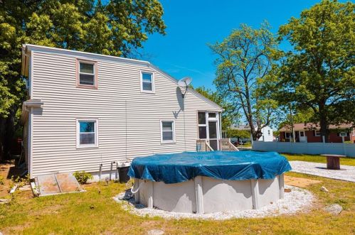 12 Haslam St, North Providence RI  02904-3218 exterior