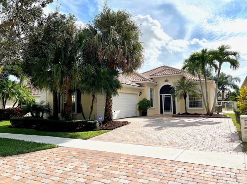 8052 Jolly Harbour Ct, West Palm Beach, FL 33414-3438