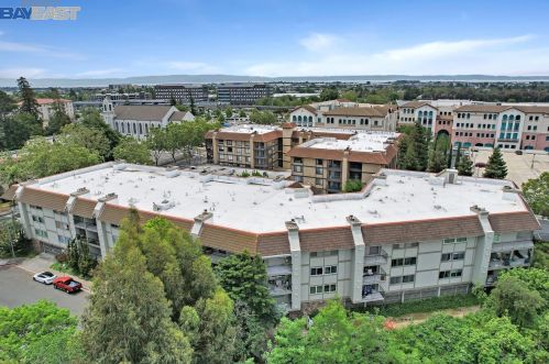 400 Davis St, San Leandro CA  94577-2774 exterior