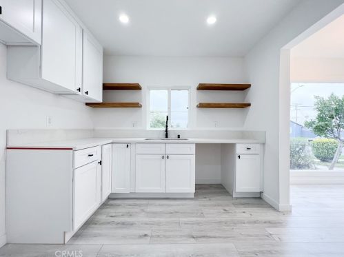 1110 Poplar St, Compton CA  90220-1643 exterior