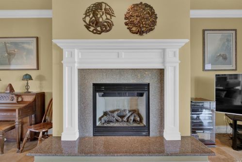 3959 Skyhawk Ln, Vacaville CA  95688-9516 exterior