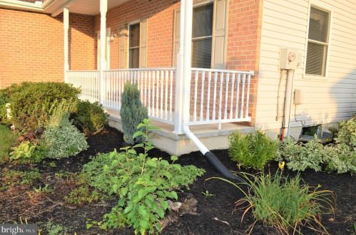 10486 Mapleton Rd, Lees Cross Roads, PA 17257-9026