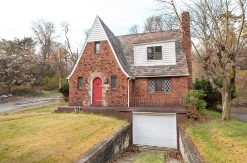 296 Greenlee Rd, Pittsburgh, PA 15227-2313