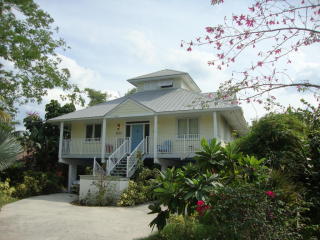 10880 Linden St, Jupiter, FL 33469-1642