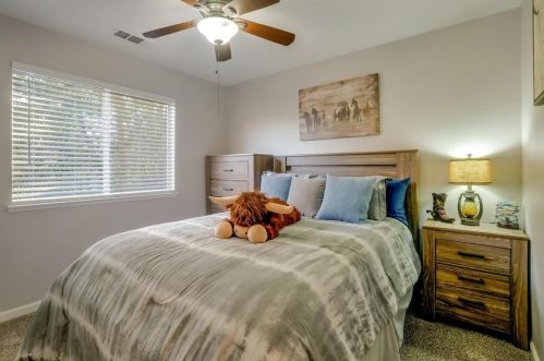 781 Bluff Dr, Los Banos CA  93635-5127 exterior