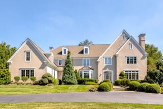 1449 Lanes End, Ithan, PA 19085-2000