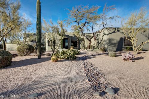 6522 Montgomery Rd, Cave Creek, AZ 85331-3118