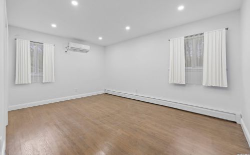 170 Cirrus Rd, Holbrook NY  11741-4407 exterior