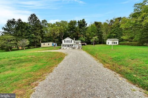 714 Suedberg Rd, Lincoln Colliery, PA 17963-8843
