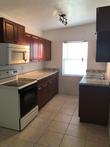 163 Areca Dr, Orlando, FL 32807-5033