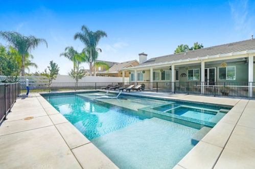 21046 Cashew St, Wildomar CA  92595-7544 exterior