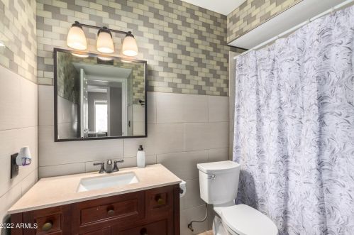 3433 Emelita Ave, Mesa AZ 85208-5617 exterior