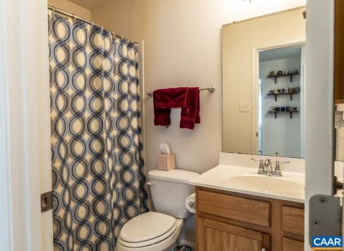 41 Robins Ct, Bybee VA  22963-2089 exterior