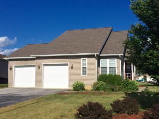 605 Elmwood Pl, Carey, OH 43316-1381