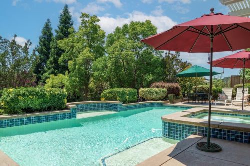 2652 Aberdeen Ln, Folsom CA  95762-5665 exterior