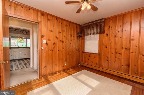 556 Leverington Ave, Philadelphia PA 19128-3314 exterior