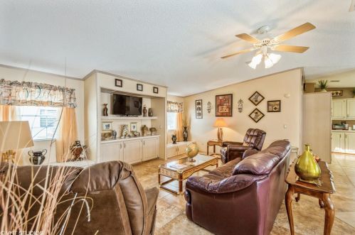 66 Pelican Dr, Oldsmar, FL 34677-0025