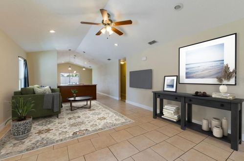 1047 New York Ave, Lakeland, FL 33805-4468