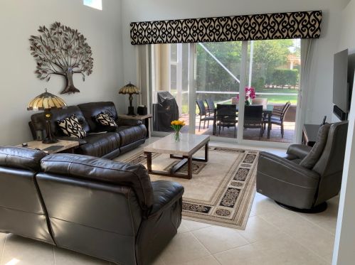 731 Cable Beach Ln, West Palm Beach FL  33410-3412 exterior