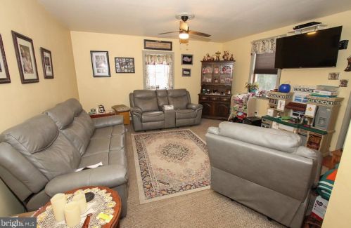 138 Branch Rd, Dale, PA 19504-9226