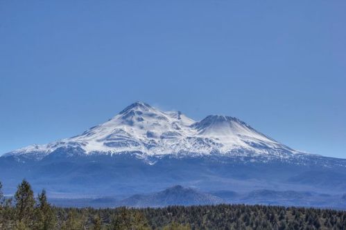 10612 Harry Cash Rd, Montague, CA 96064-9737
