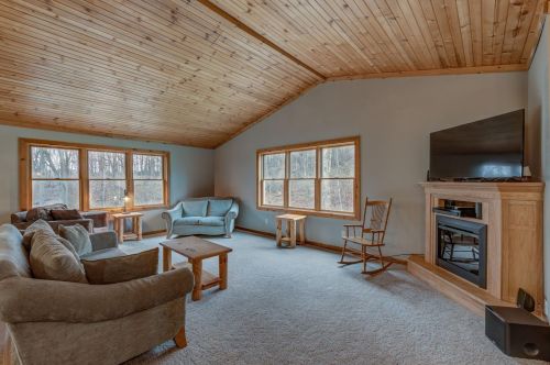 1589 89th St, New Johannesburg WI  54017-7156 exterior