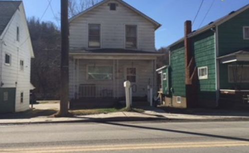 54924 National Rd, Bridgeport, OH 43912-8734