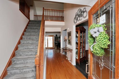 27 Larkin Ln, Garnerville NY  10923-1536 exterior