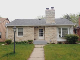 3450 Upton Ave, Minneapolis MN  55412-2210 exterior