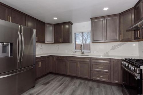 1232 Peach Ave, El Cajon, CA 92021-4916