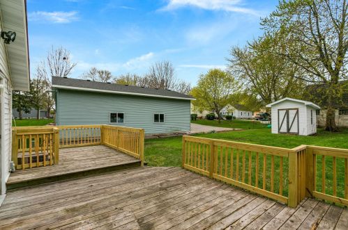 524 Prospect St, Cedar Mills MN  55350-1715 exterior