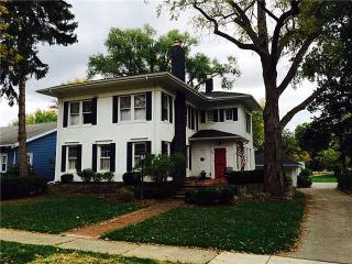 424 2nd St, Perrysburg, OH 43551-2107