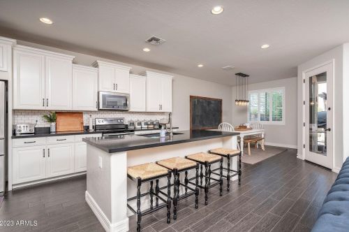 3948 Strawberry Dr, Gilbert AZ  85298-3703 exterior