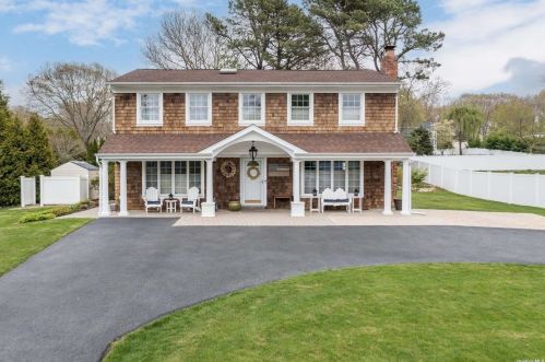 209 Wading River Hollow Rd, Panamoka, NY 11961-2313