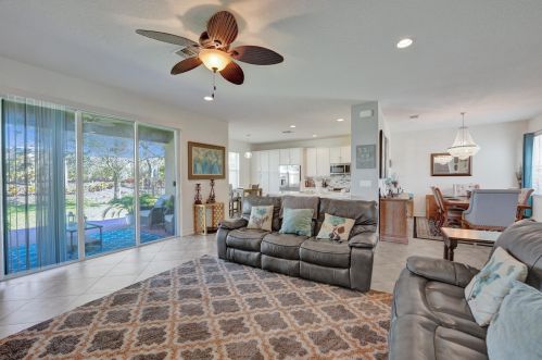 8115 Brigamar Isles Ave, Boynton Beach FL  33473-5015 exterior