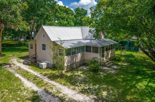 610 Rockingham Ave, Tavares, FL 32778-2633
