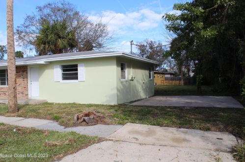 125 Grannis Ave, Titusville, FL 32796-3342
