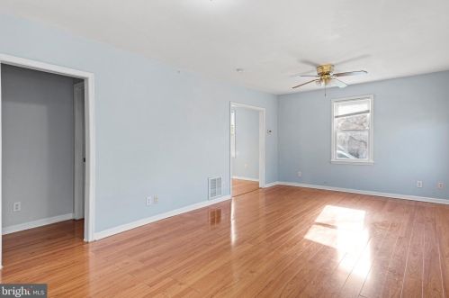 22 Strawbridge Ave, New Castle DE  19720-1501 exterior