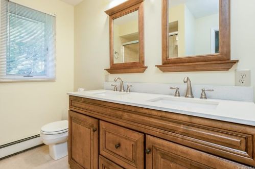 188 Bellvale Lakes Rd, Warwick NY  10990-3454 exterior