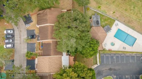 9600 15th Ct, Hollywood FL  33024-4447 exterior