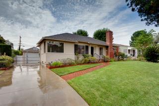 2274 Queensberry Rd, Pasadena, CA 91104-3324