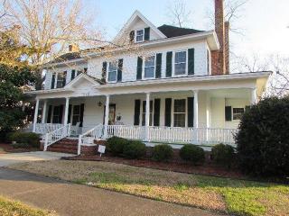 215 Market St, Hertford, NC 27944-1152