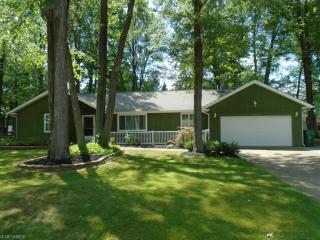 7174 Erie Dr, Concord Township, OH 44060-5148