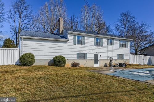 736 Prospect Ave, Lees Cross Roads PA  17257-8909 exterior