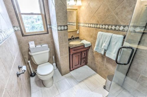 1012 Erie Ave, North Lindenhurst NY  11757-2117 exterior